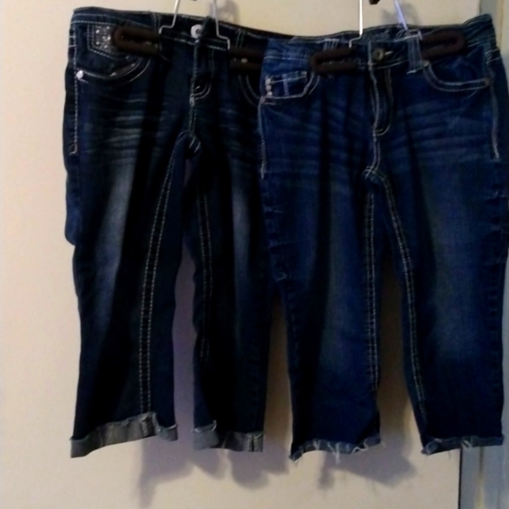 2 pairs low rise capri jeans